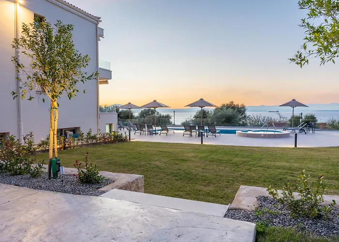 Esthisea * Kalamáta